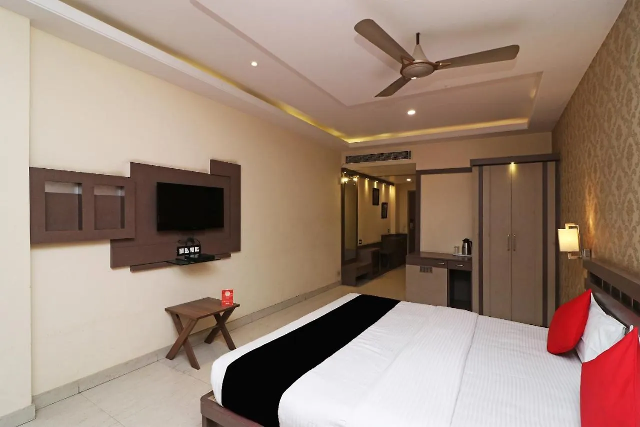 Puja Residency Otel Varanasi